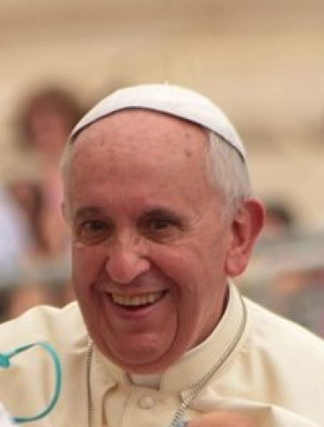 Egyszer a pápa elhatározta, hogy kitiltja a zsidókat a Vatikánból.