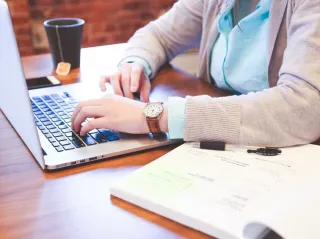 Hogyan vadásszák be az online játékok az ügyfeleket?