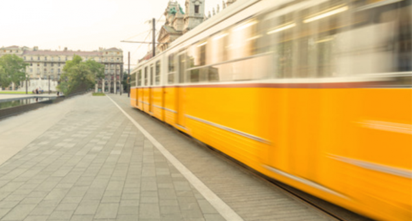 Budapesten a 4-es, 6-os, 17-es villamosok helyett pótlóbuszok járnak