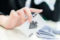 A kockázat pszichológiája: Miért szeretjük a Frumzi játék izgalmát?