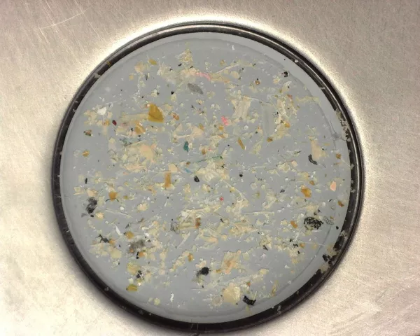 Száz év múlva is műanyag boríthatja az óceán felszínét