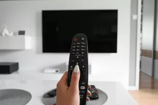 Melyik TV csatorna közvetíti az Indianapolis 500 autóversenyt Magyarországon?