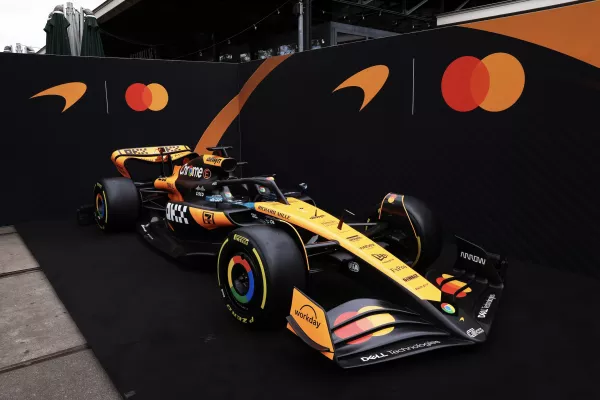 A szurkolók kerülnek a pole pozícióba: 2026-tól McLaren Mastercard     Formula 1 Team néven versenyez a McLaren