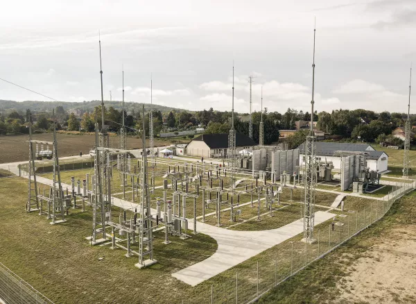 Távolról irányítható transzformátorállomás - új hálózati csomópont a stabilabb áramellátásért