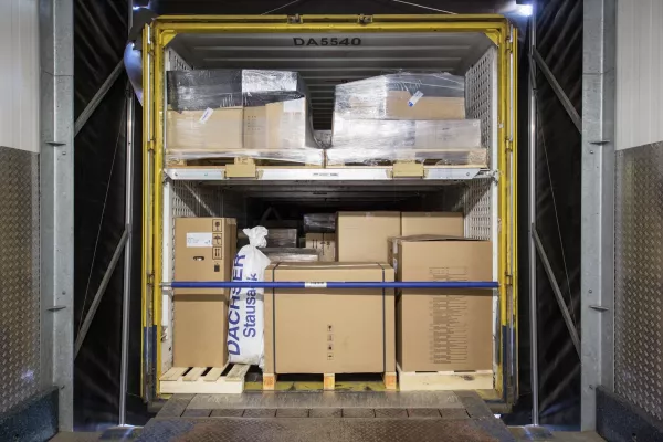 Biztonságban az utakon – a rakományrögzítés tudománya