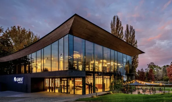 Tíz év alatt a kontinens legjobbjai közé nőtte ki magát a Cool4U