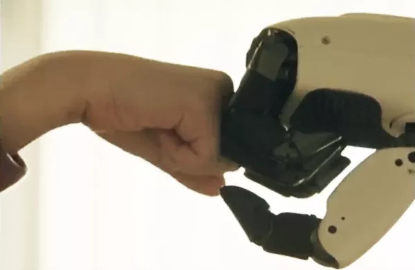 Az LG CLOiD újradefiniálja a házimunkát: a mindennapi teendőket könnyebbé teszi, hogy több idő jusson arra, ami igazán fontos