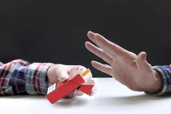 Hány forintba kerül egy doboz cigaretta cigi 2026-ban hivatalos cigi árak 