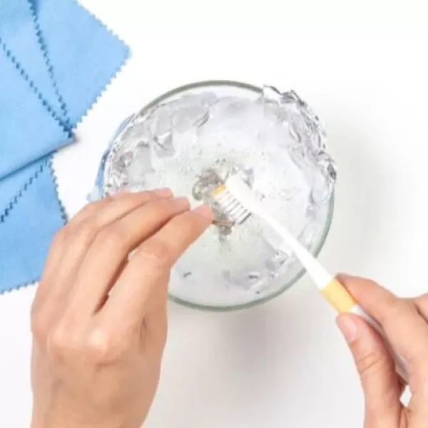 Az ékszerek megőrzése: viseléstől a tárolásig