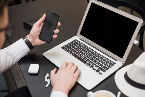 Mobilalkalmazások vs. böngészők: Melyik nyújt jobb élményt a modern szórakoztató platformokon?