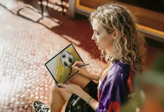 A táblagép a Z generáció hétköznapi alapeszköze a kreativitás és a tanulás területén a Lenovo friss felmérése szerint