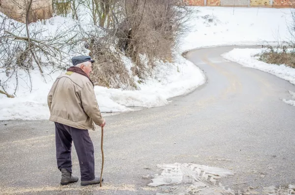A januári nyugdíjemelés és a novemberi korrekció folyamata