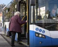 Elfogadták a jogszabályt - a nyugdíjasok utazási kedvezménye így néz ki