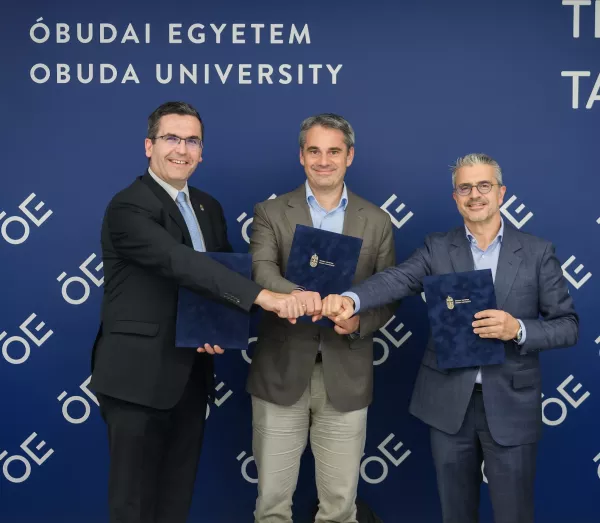 Stratégiai együttműködést kötött a Roche Magyarország és az Óbudai Egyetem 
