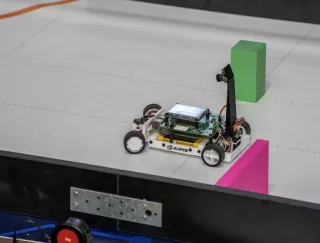 Nappaliban építették meg a robotot, amellyel Európa élmezőnyébe jutottak