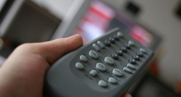 Médiatanács: Közel 5 millió forint bírság a TV2 szolgáltatójára helytelen korhatár-besorolás miatt